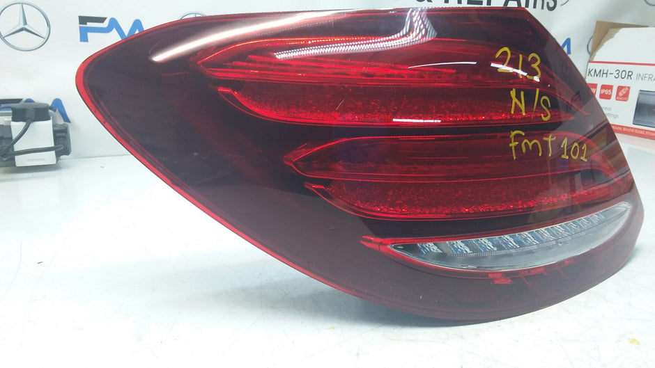 MERCEDES E-CLASS W213 PASSENGER SIDE NS REAR TAIL LIGHT 2016 FMT101