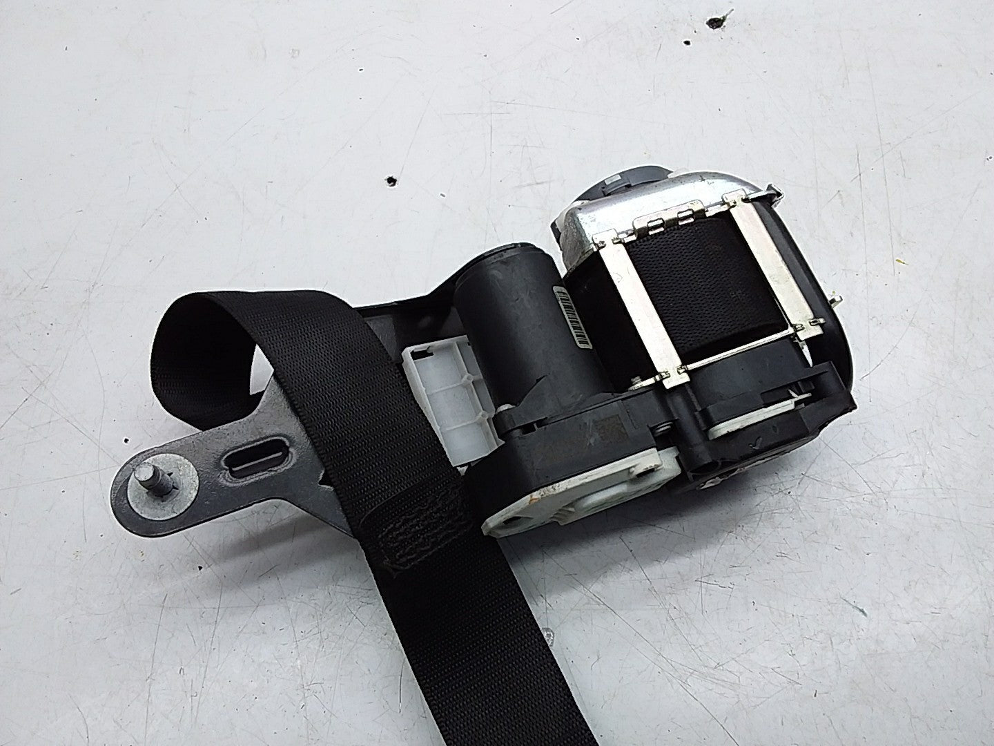 MERCEDES C-CLASS W204 SEAT BELT FRONT LEFT PASSENGER SIDE A2048601585 FMS218 NSF