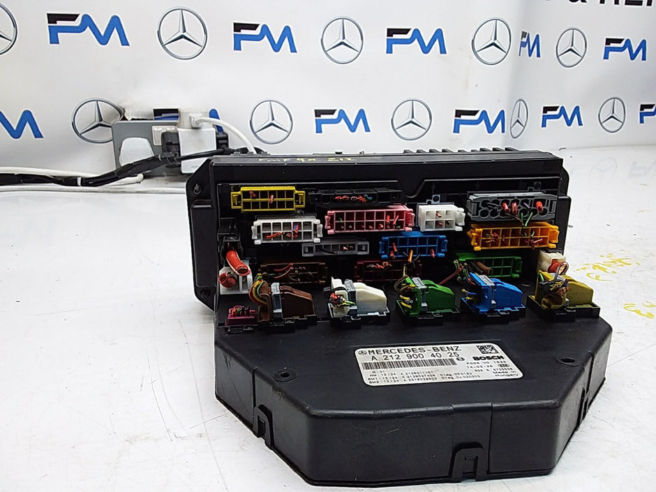 Mercedes E-CLASS W212 Fuse  Box RELAY A2129004025 FMF90