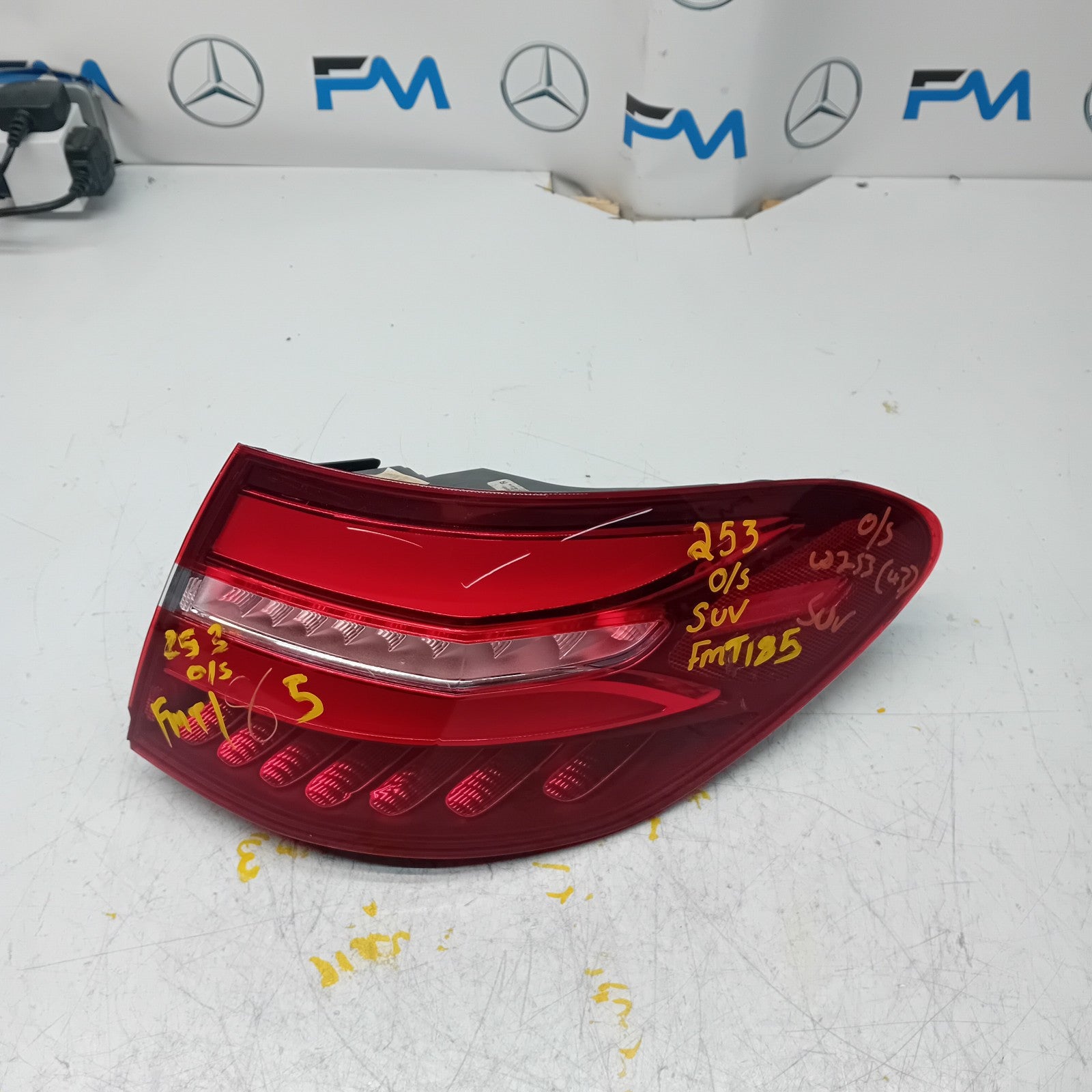 MERCEDES GLC W253 DRIVER SIDE OS REAR TAIL LIGHT FMT185 2016 A2539061000 