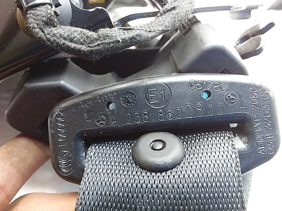 MERCEDES E-CLASS W238 SEAT BELT FRONT LEFT PASSENGER SIDE A2388602800 FMS257 NSF