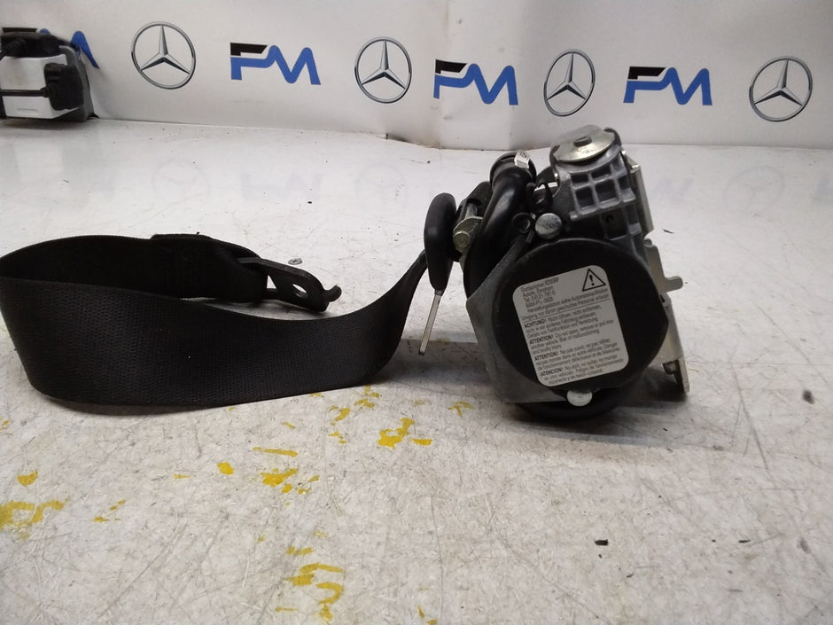MERCEDES E CLASS SEAT BELT REAR RIGHT AND LEFT A2078602385 C207 FMS425 NSR OSR