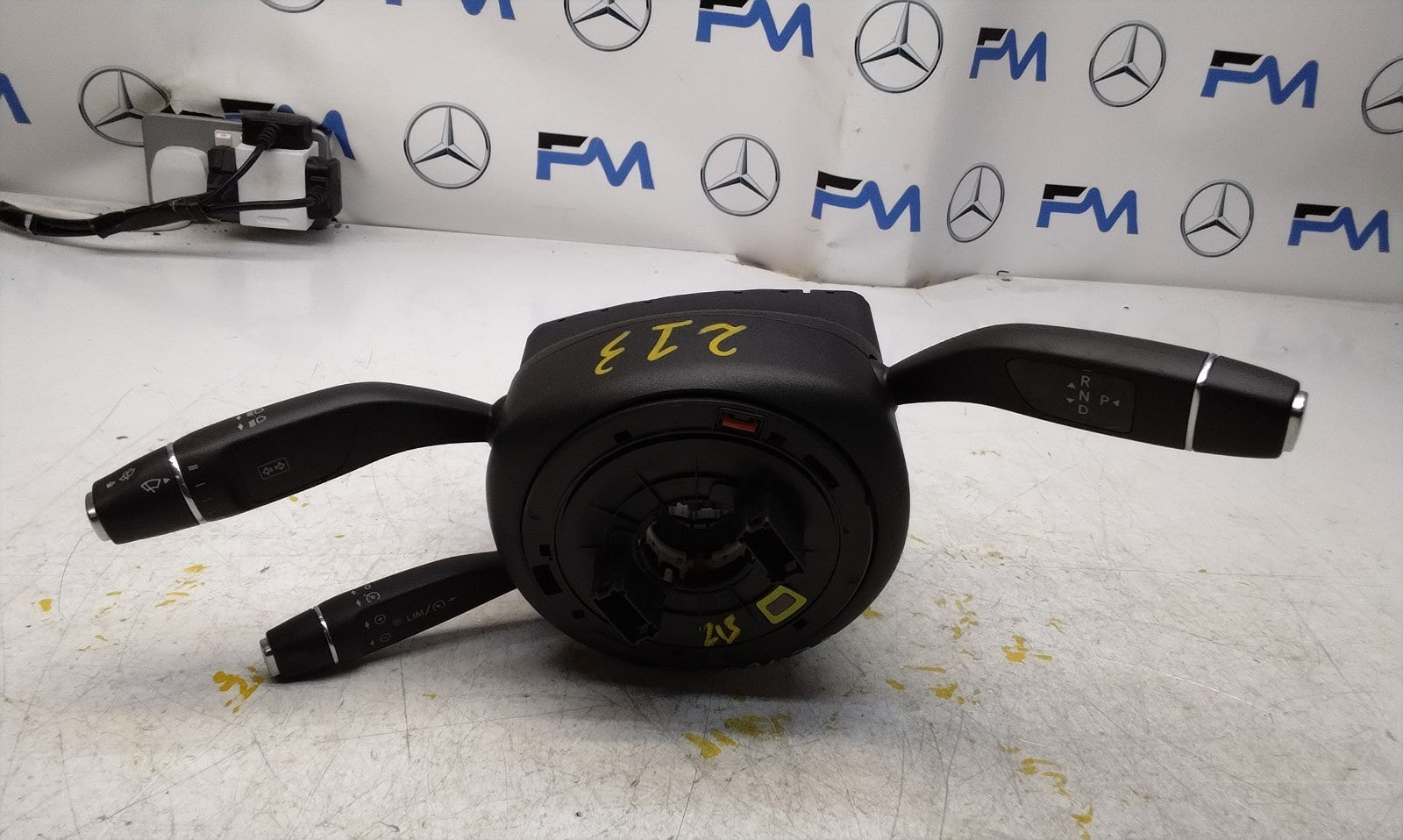 Mercedes E-CLASS W213 INDICATOR/WIPER GEAR SELECT + SQUIB  A2139001002 FM001032