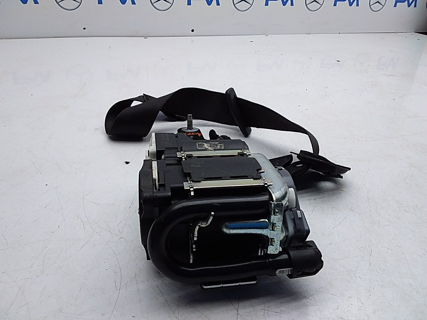 MERCEDES C-CLASS W204 SEAT BELT FRONT LEFT PASSENGER SIDE A2048604586 FMS223 NSF