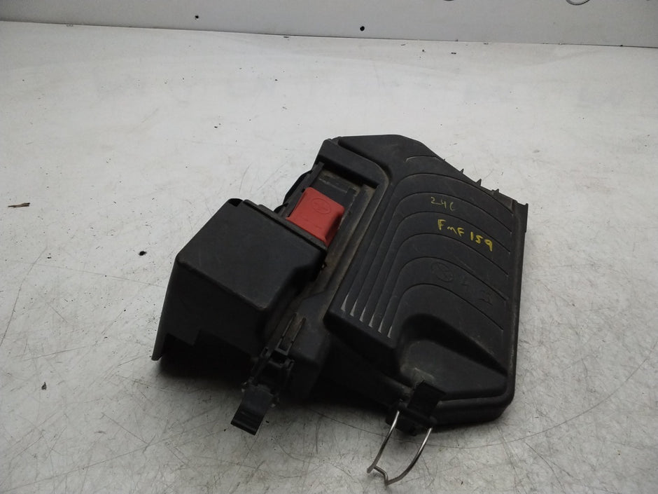 MERCEDES BENZ  B-CLASS  W246 FUSE RELAY JUNCTION BOX LID A2465400182  FMF159