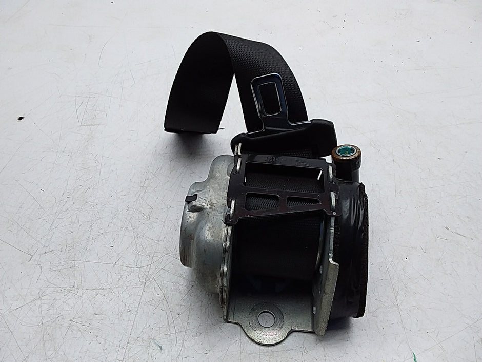 MERCEDES E-CLASS W238 SEAT BELT REAR RIGHT DRIVER SIDE A2388603600 FMS272 OSR
