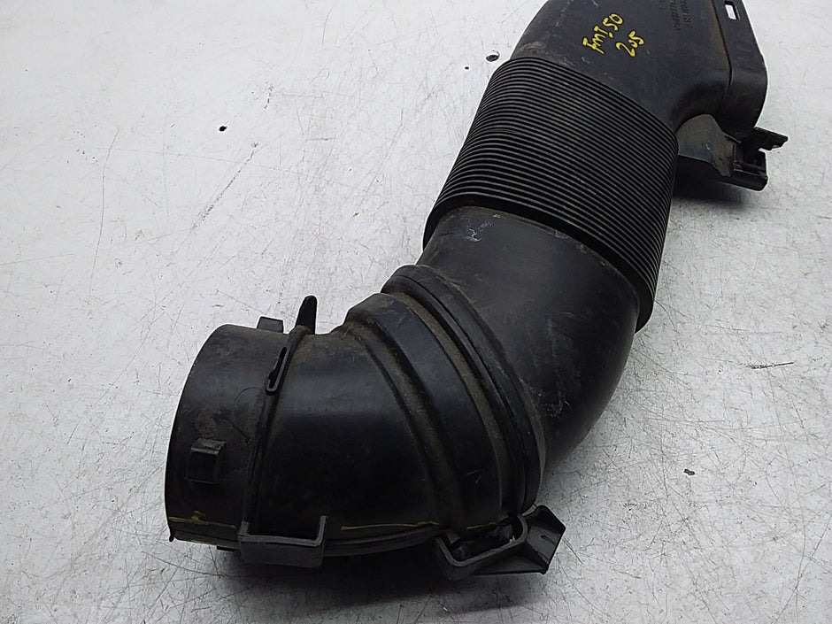 MERCEDES BENZ C-CLASS W205 AIR INTAKE TUBE A6510903242 FMI50 (DAMAGED)