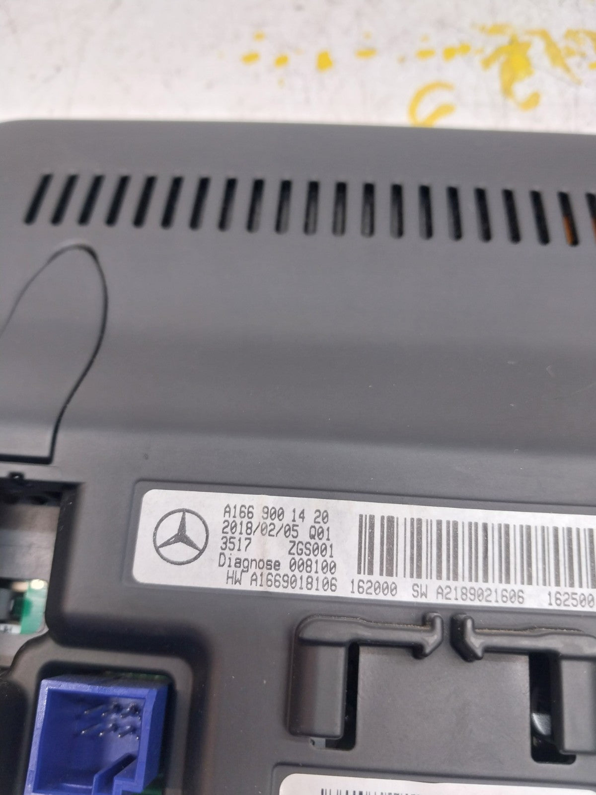 MERCEDES M-CLASS W166 DISPLAY SCREEN A1669001420 2018 FM00713