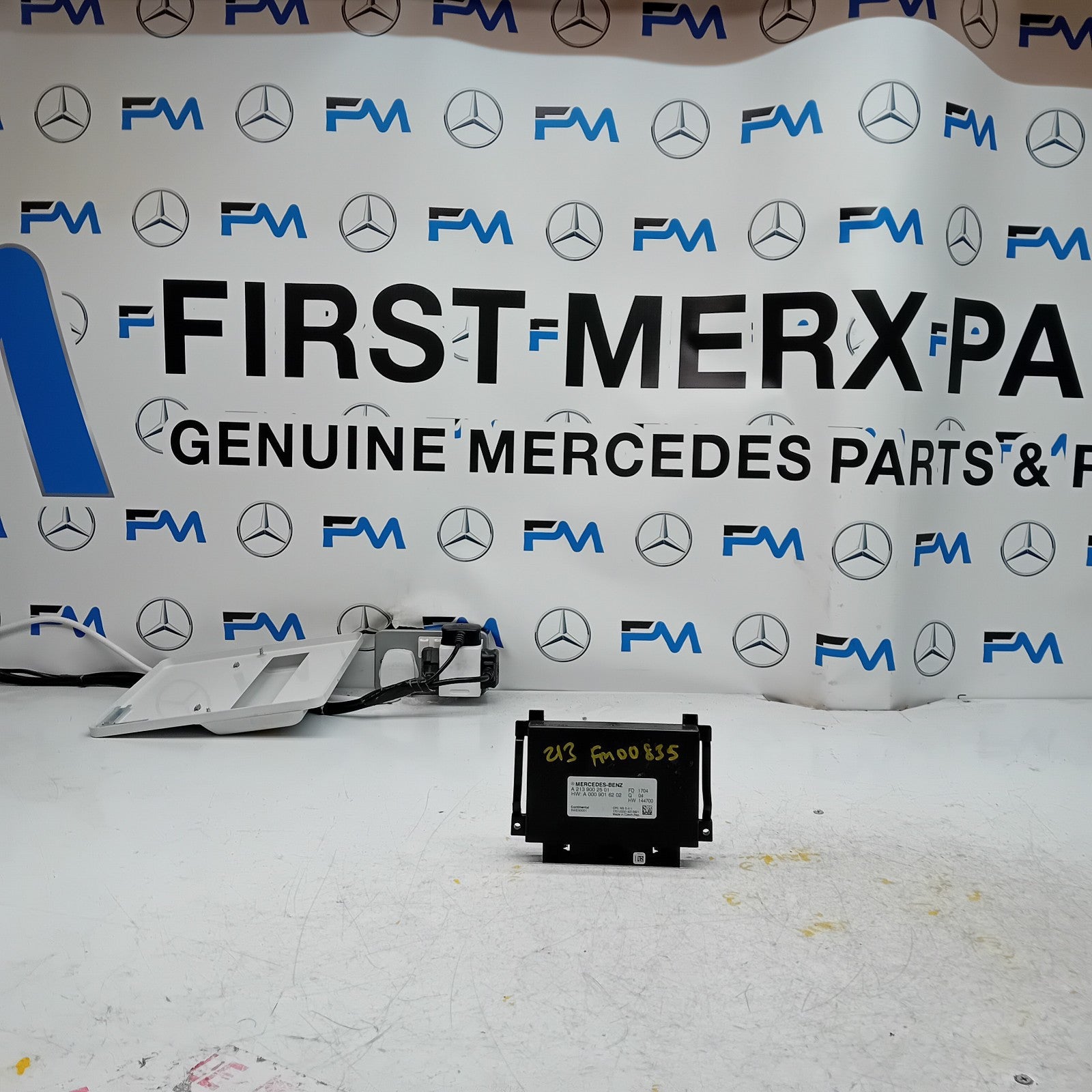 MERCEDES E-CLASS W213 GEARBOX CONTROL UNIT W205 A2139002501 FM00835