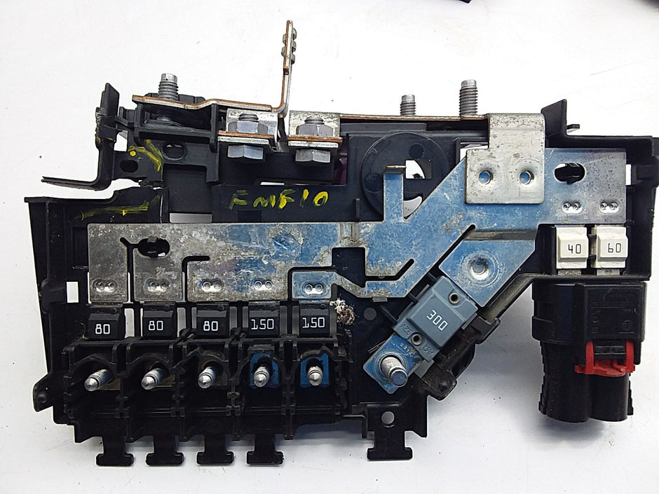 Mercedes E-CLASS W213 Fuse Relay Junction Box A2135400750 FMF10 (DAMAGED)