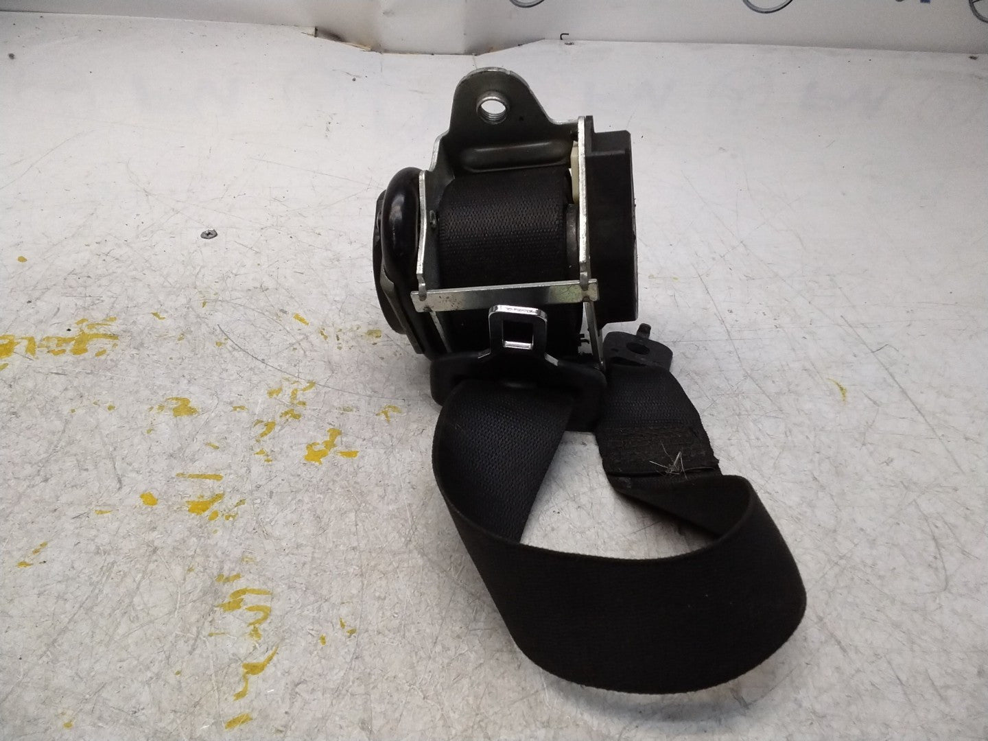 MERCEDES E CLASS SEAT BELT REAR RIGHT AND LEFT A2078602385 C207 FMS451 NSR OSR