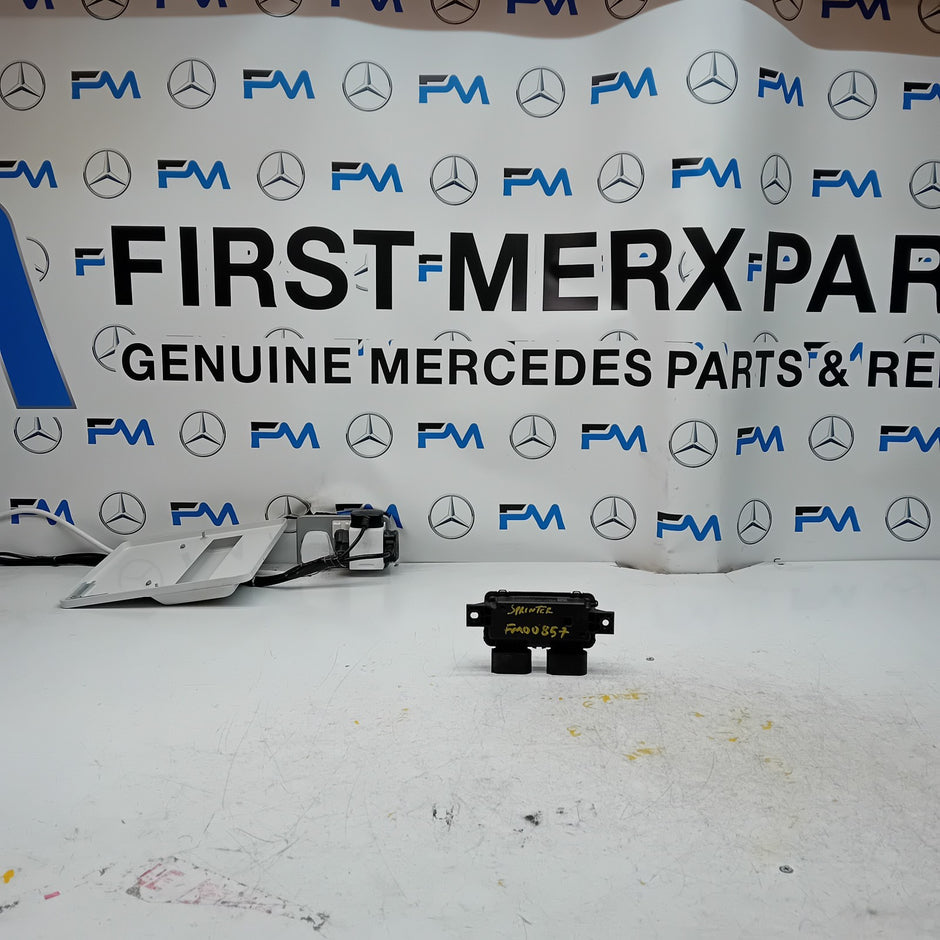 MERCEDES SPRINTER W906 FUEL PUMP CONTROL MODULE A0009008214 FM00857