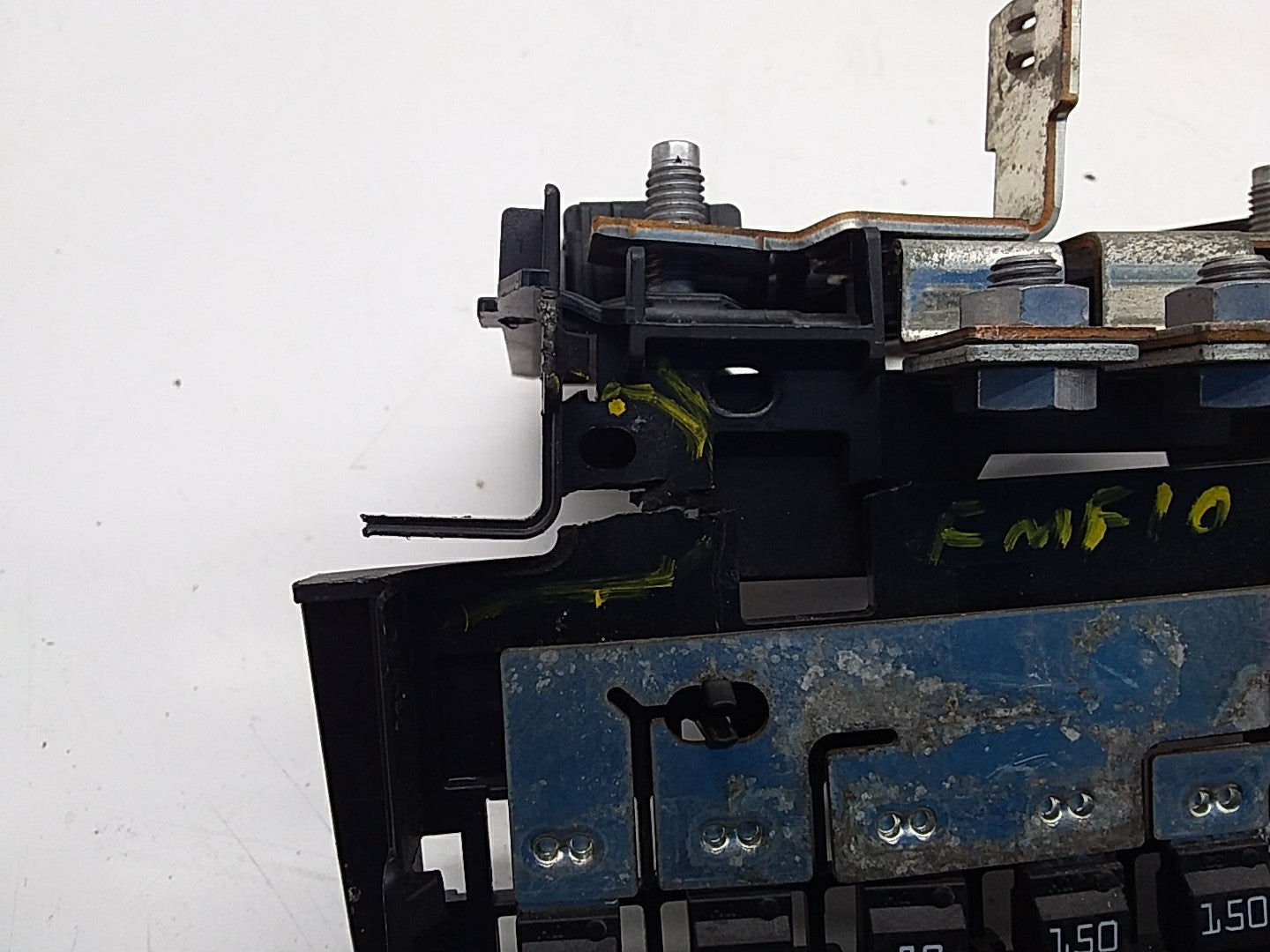 Mercedes E-CLASS W213 Fuse Relay Junction Box A2135400750 FMF10 (DAMAGED)
