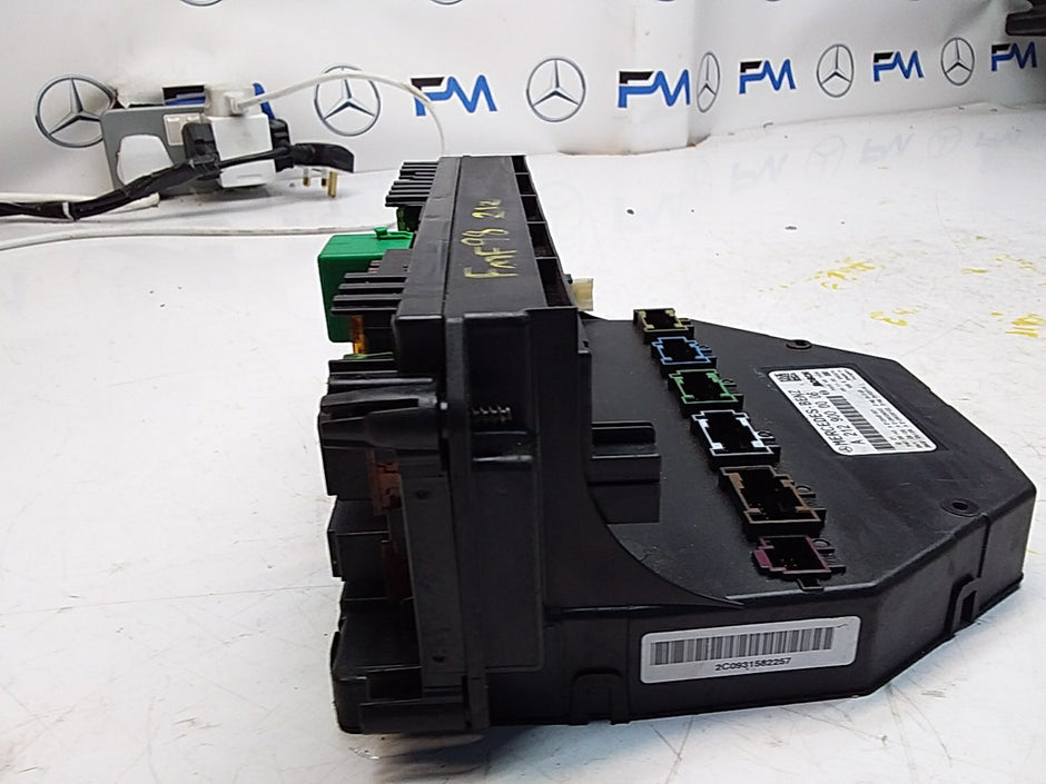 Mercedes E-CLASS W212 Fuse  Box RELAY A2129000006 FMF98