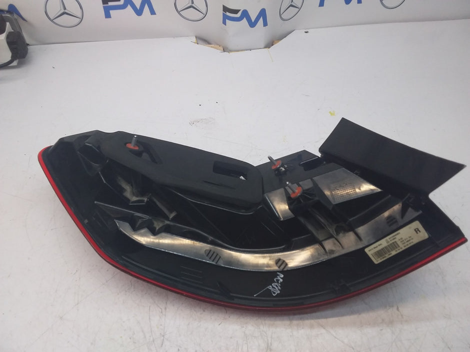 MERCEDES E-CLASS W212 REAR DRIVER O/S TAIL LIGHT A2129060803 2014 FMT84