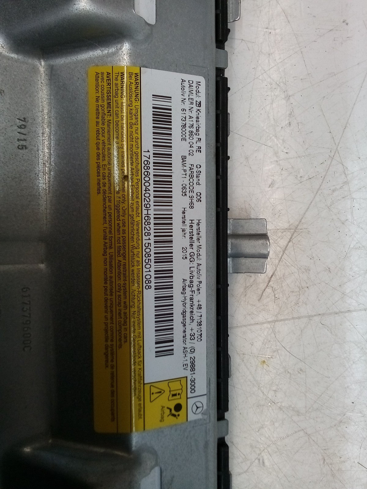 MERCEDES BENZ A-CLASS W176 O/S/F DRIVER SIDE KNEE AIRBAG FM00765