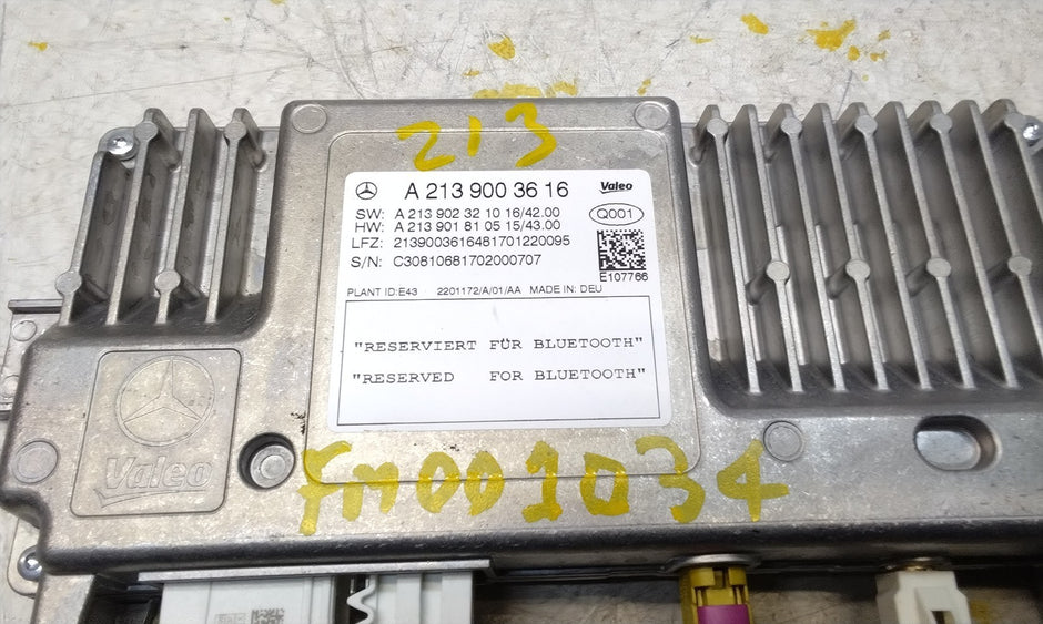 MERCEDES E-CLASS W213 BLUETOOTH PARKING CONTROL MODULE A2139003616 FM001034