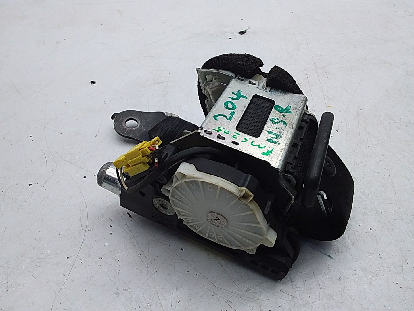 MERCEDES C-CLASS W204 SEAT BELT REAR  LEFT PASSENGER SIDE A2048600385 FMS205 NSR