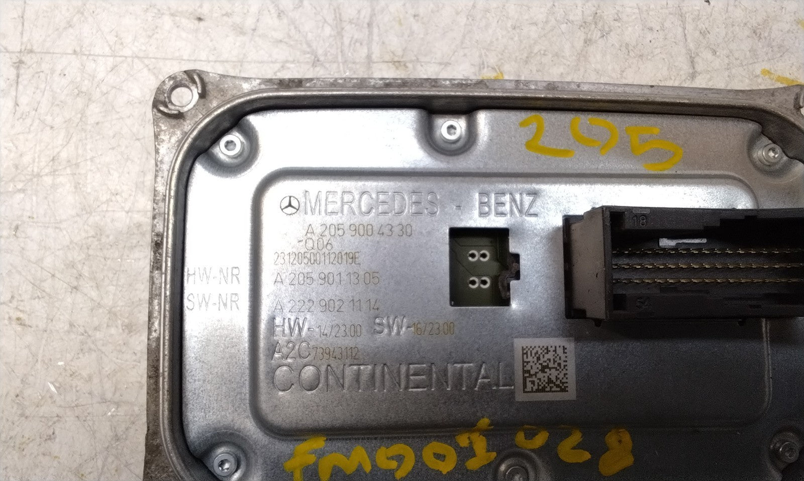 MERCEDES C-CLASS W205 HEADLIGHT CONTROL UNIT MODULE A2059004330 FM001028