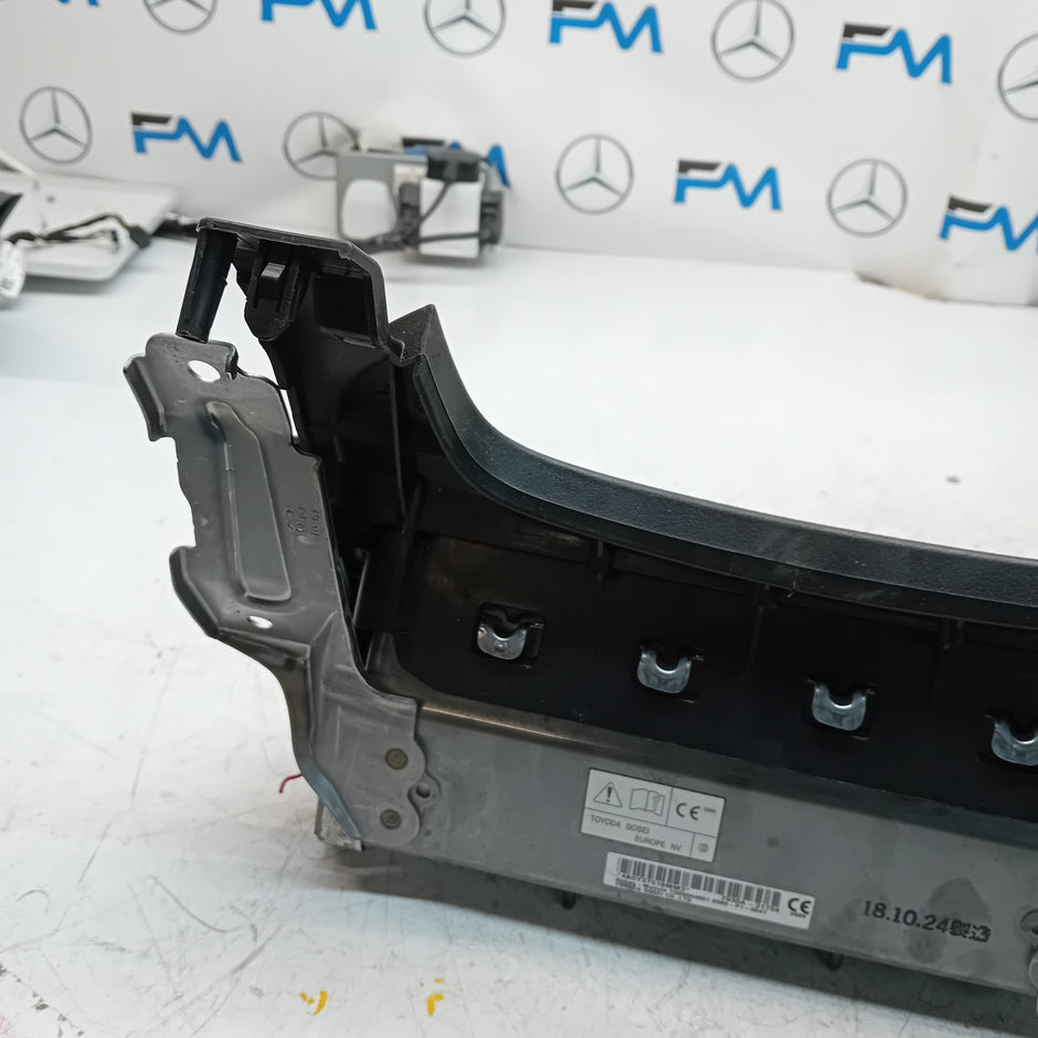 MITSUBISHI OUTLANDER MK3 KNEE AIR SRS BAG RIGHT DRIVER SIDE 7030A-31754 FM00988