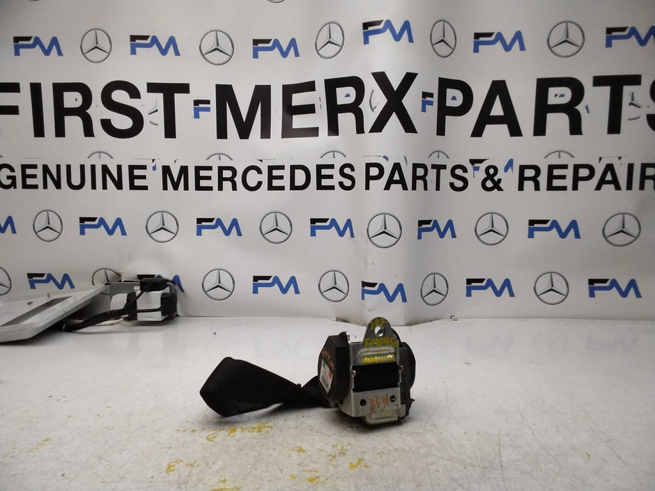 MERCEDES E CLASS SEAT BELT REAR RIGHT AND LEFT A2078602385 C207 FMS450 NSR OSR