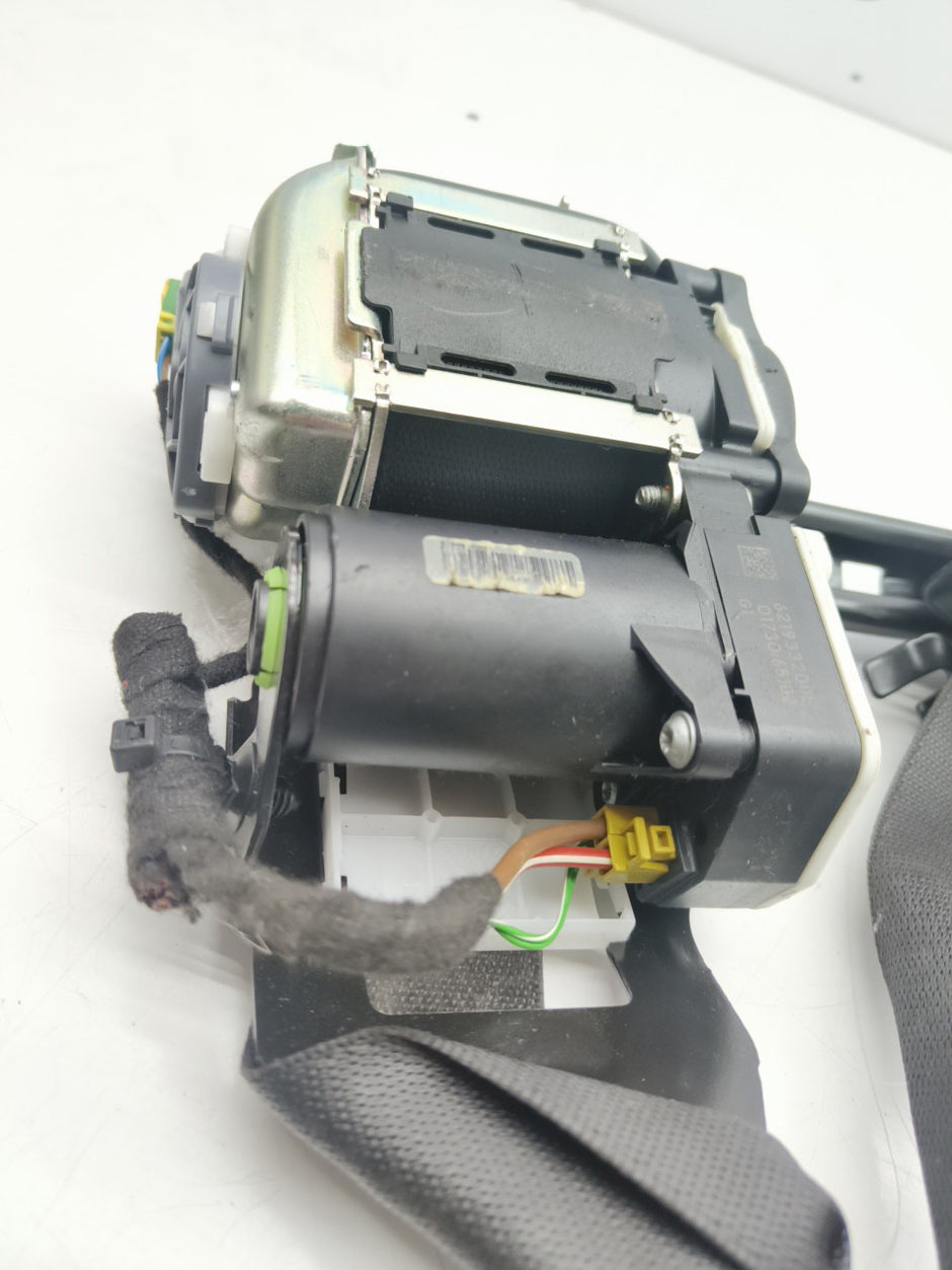 MERCEDES E-CLASS W212  SEAT BELT FRONT LEFT PASSENGER SIDE A2128600786 FMS23 NSF