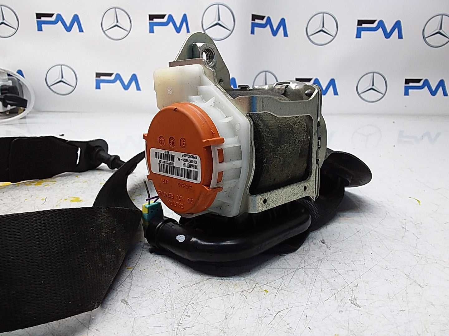 MERCEDES A CLASS  FRONT LEFT SEAT BELT WITH PRETENSIONER A1778600700 FMS51 NSF