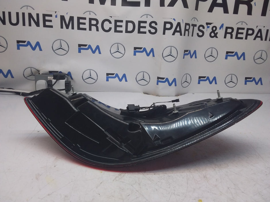 MERCEDES E-CLASS W212 REAR PASSENGER N/S TAIL LIGHT FMT89