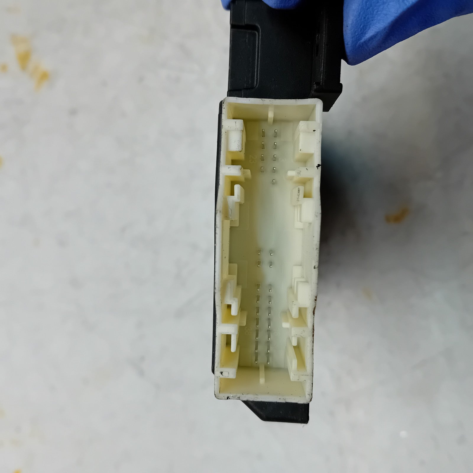 MERCEDES A CLASS IGNITION CONTROL MODULE ECU A1679003504 W177 FM00851