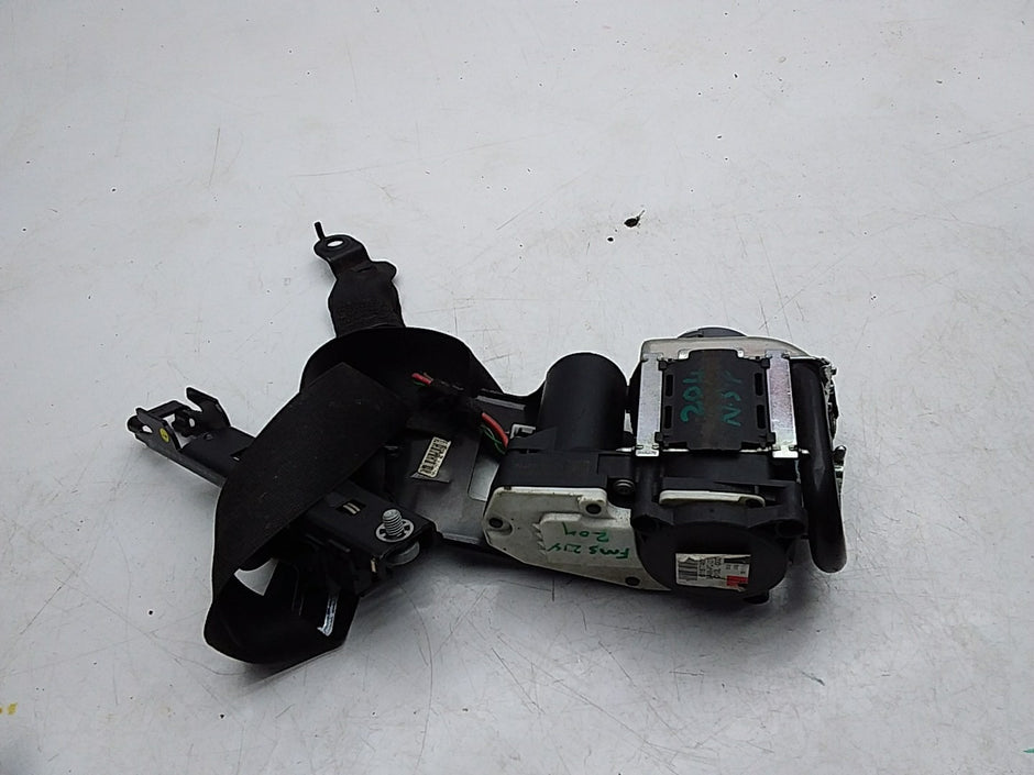 MERCEDES C-CLASS W204 SEAT BELT FRONT LEFT PASSENGER SIDE A2048602385 FMS218 NSF