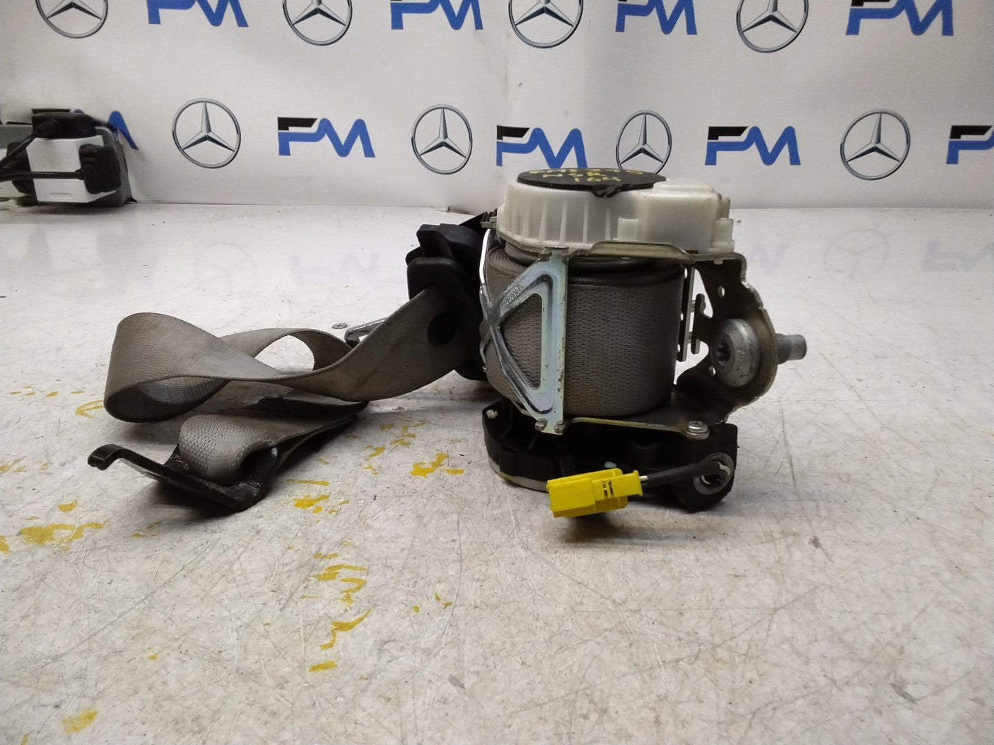 MERCEDES GL CLASS W164 REAR SEAT BELT LEFT A2018680222 FMS395 NSR