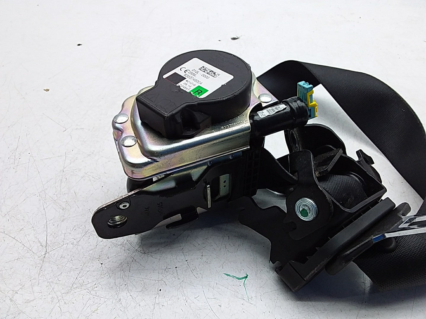 MERCEDES C-CLASS W205 SEAT BELT REAR RIGHT DRIVER SIDE A2058605285 FMS284 OSR