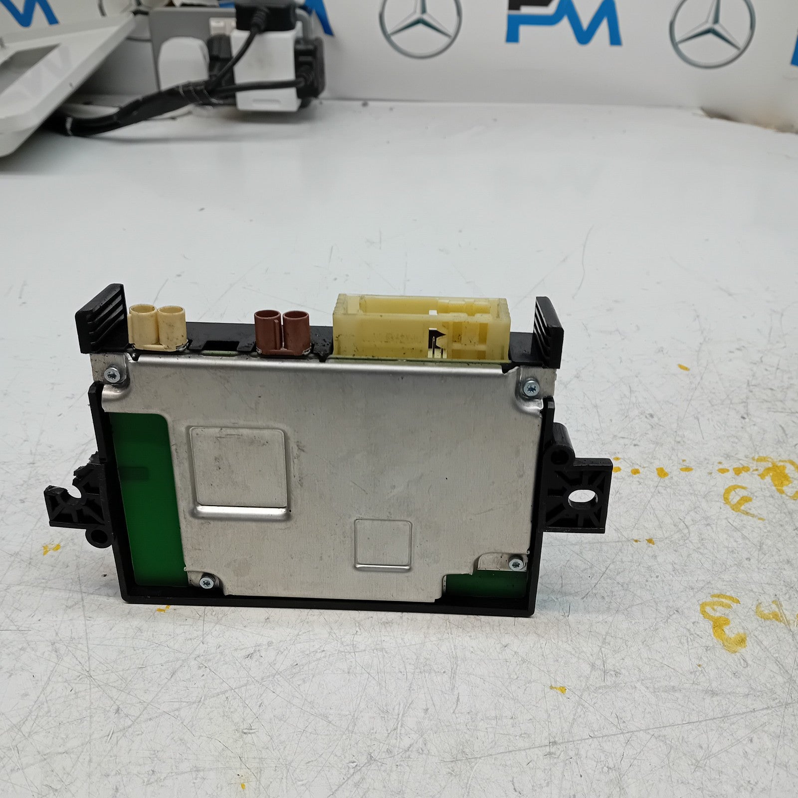 Mercedes W247 Bluetooth Hermes LTE Control Unit Module A2479002707 FM00843