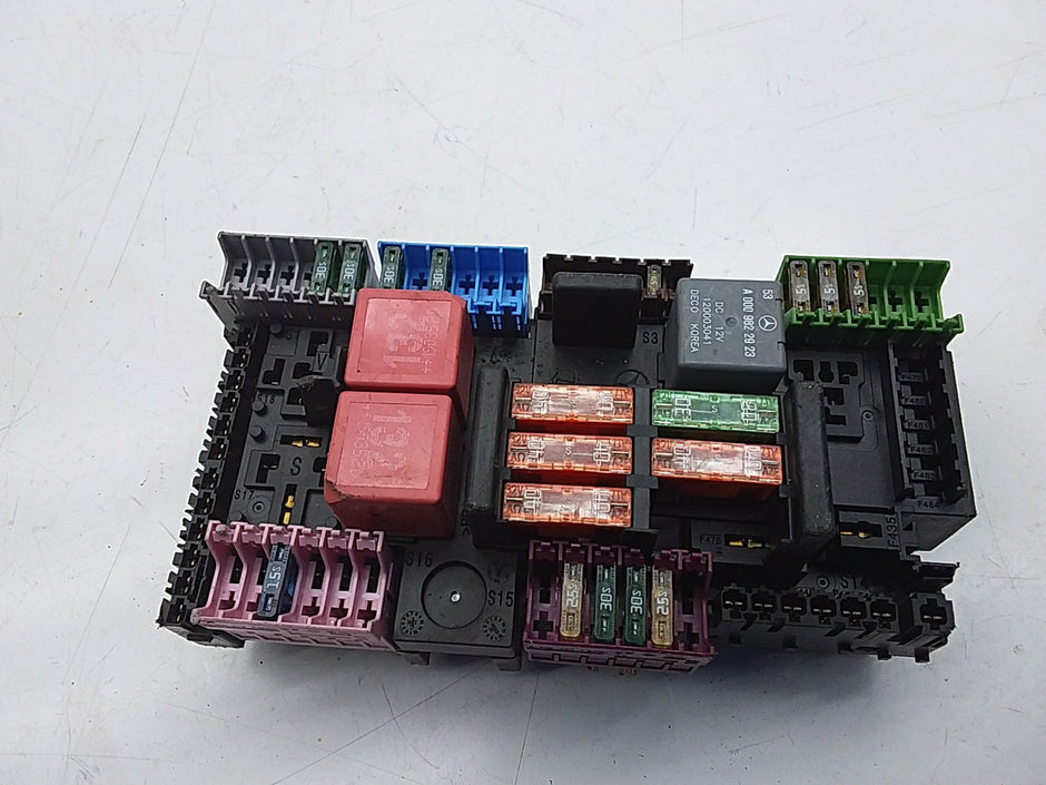 MERCEDES E CLASS FUSE RELAY BOX A2139068801 W213 2016 ONWARDS FMF57