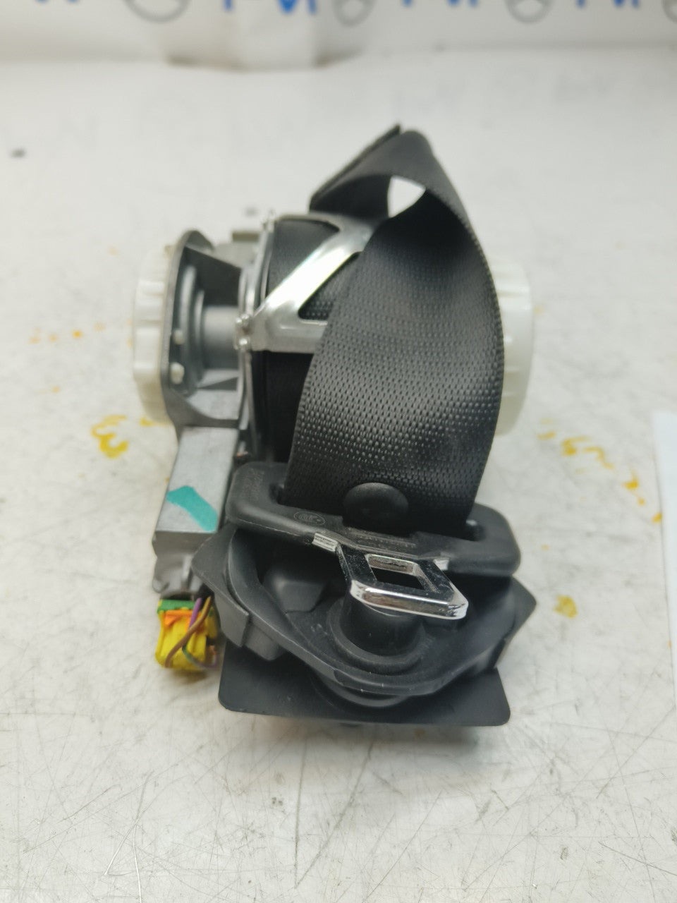 MERCEDES E300 W212 ESTATE DRIVER RIGHT SIDE REAR SEAT BELT A2128606085 FMS36 OSR