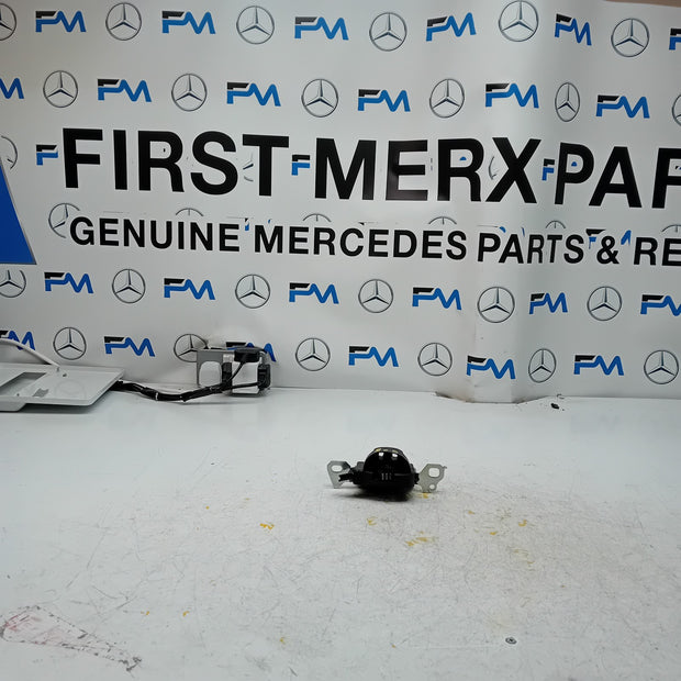 GENUINE MERCEDES BENZ C-CLASS W205 TRUNK LID LOCK LATCH FM00911