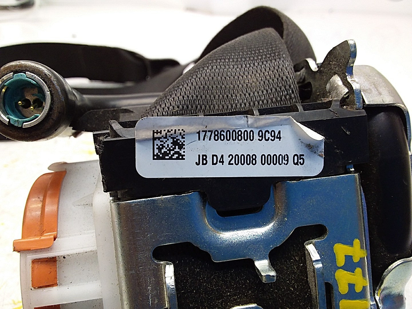 MERCEDES A CLASS  FRONT RIGHT SEAT BELT WITH PRETENSIONER A1778600800 FMS56 OSF