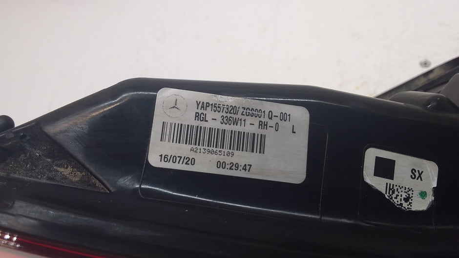 MERCEDES E-CLASS W213 PASSENGER SIDE NS REAR TAIL LIGHT A2139065109 2020 FMT100