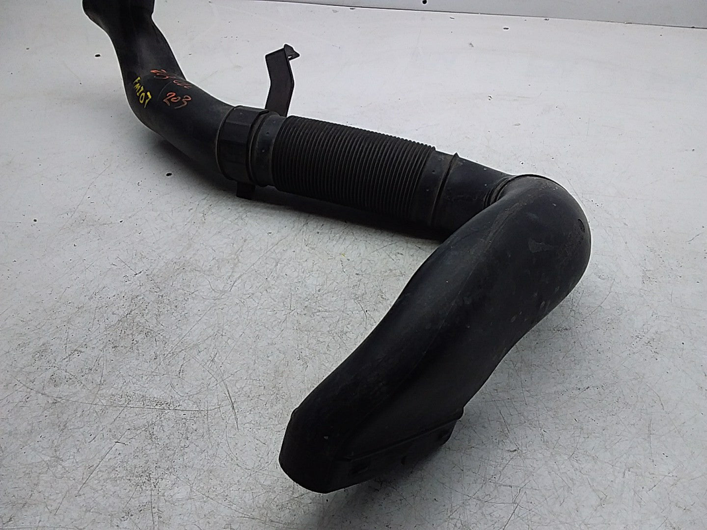 MERCEDES-BENZ C-CLASS A203 AIR INTAKE TUBE A6460900082 FMI07