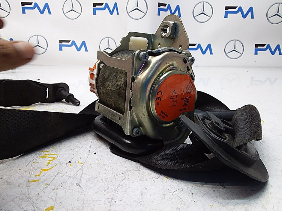 MERCEDES A CLASS  FRONT LEFT SEAT BELT WITH PRETENSIONER A1778600700 FMS51 NSF