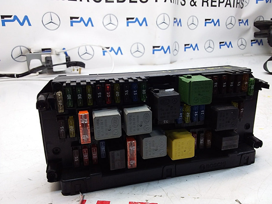 Mercedes E-CLASS W212 Fuse  Box RELAY A2129006924 FMF95