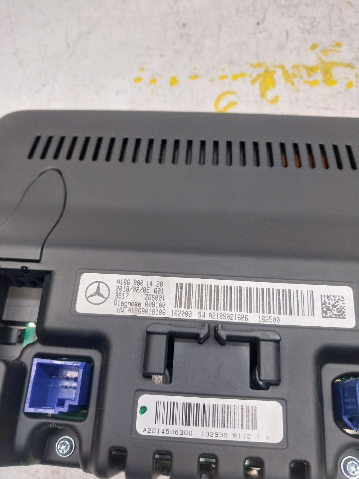 MERCEDES M-CLASS W166 DISPLAY SCREEN A1669001420 2018 FM00713