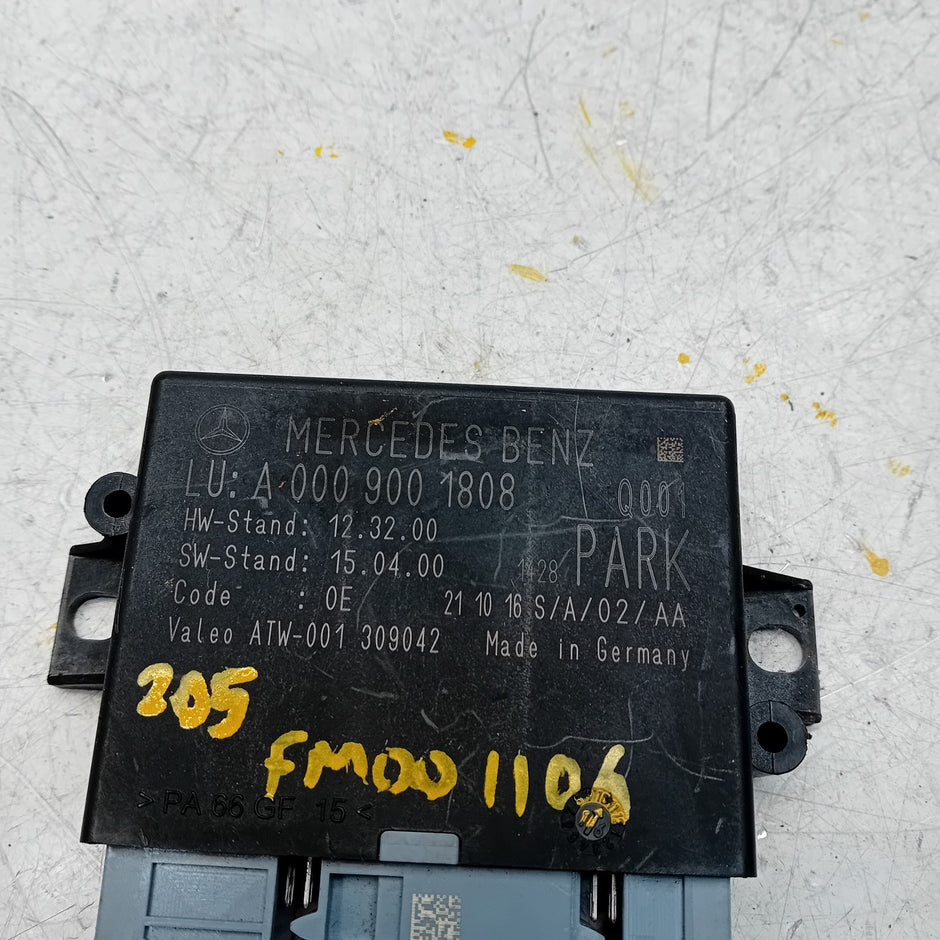 MERCEDES C-CLASS PARKING SENSOR CONTROL MODULE W205 A0009001808 FM001106