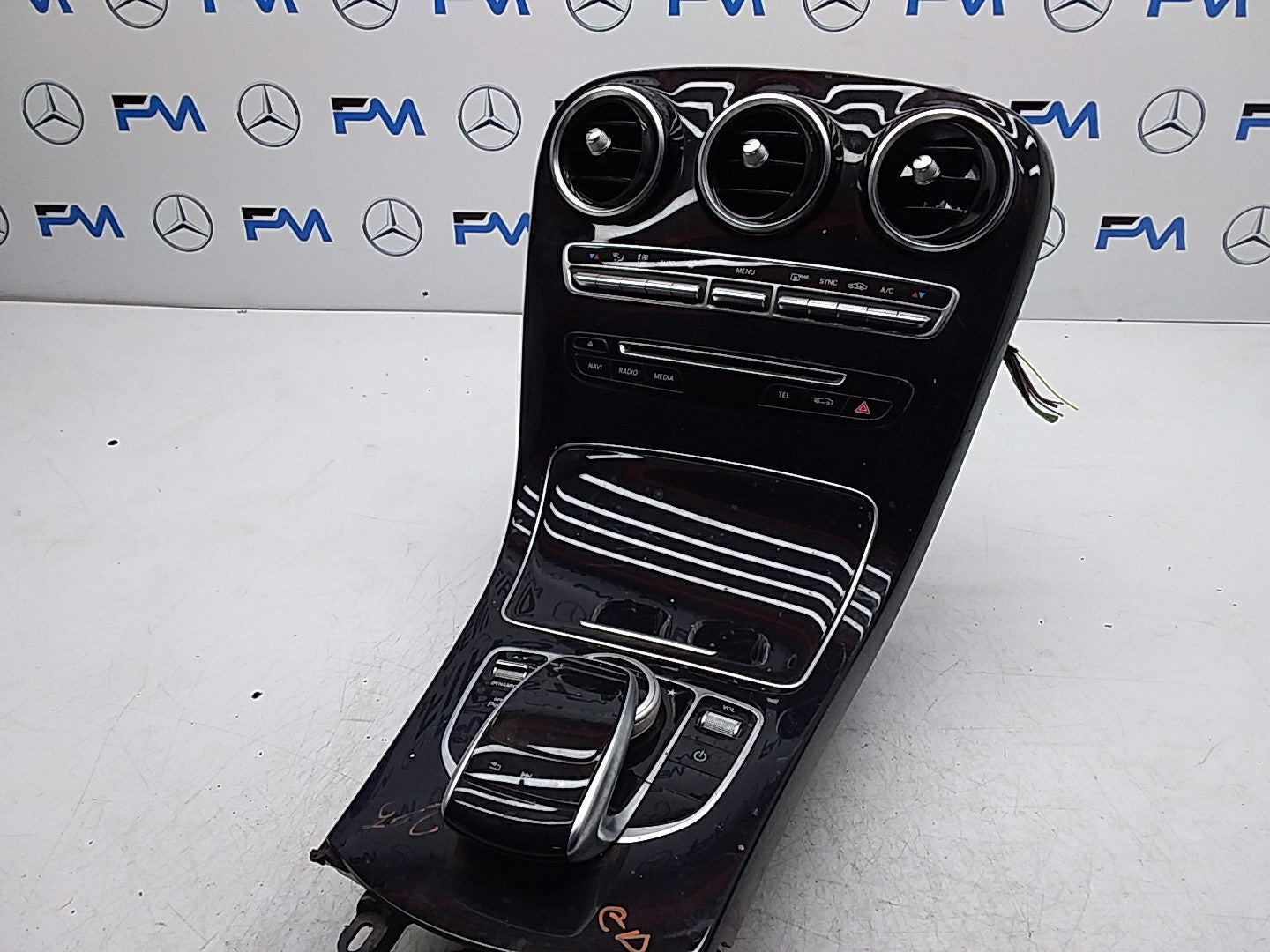 2014 ONWARDS MERCEDES C-CLASS W205 CENTRE  CONSOLE  A2056803805 FMK14