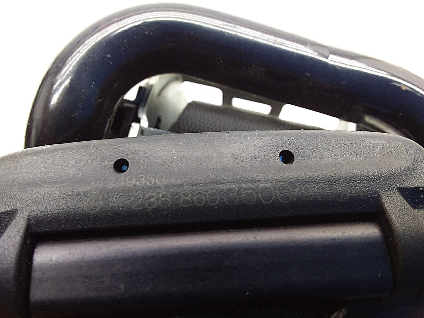 MERCEDES E-CLASS W238 SEAT BELT REAR RIGHT DRIVER SIDE A2388603600 FMS272 OSR