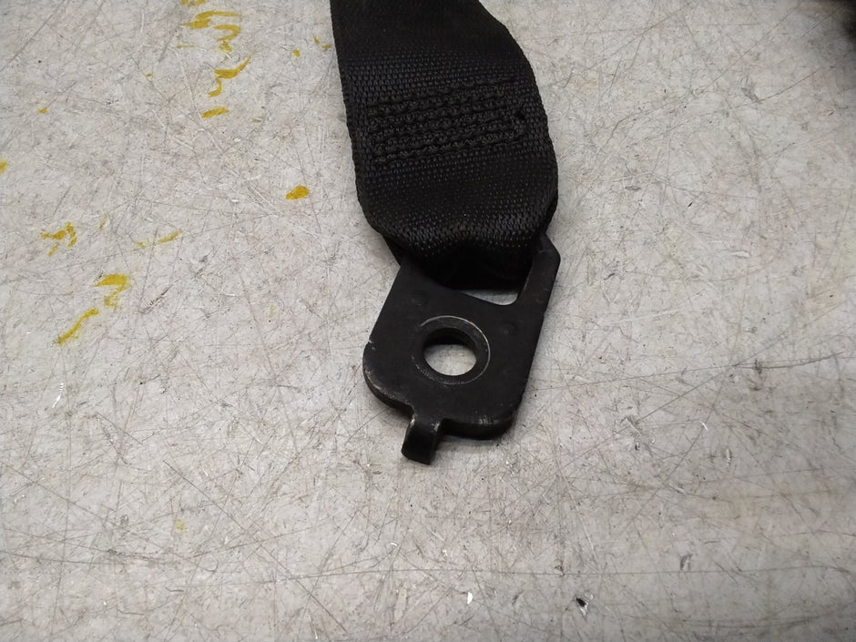 MERCEDES E CLASS SEAT BELT REAR RIGHT AND LEFT A2078602385 C207 FMS453 NSR OSR