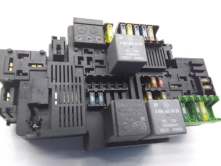 MERCEDES E CLASS FUSE RELAY BOX A2139062202 W213 2016 ONWARDS FMF49