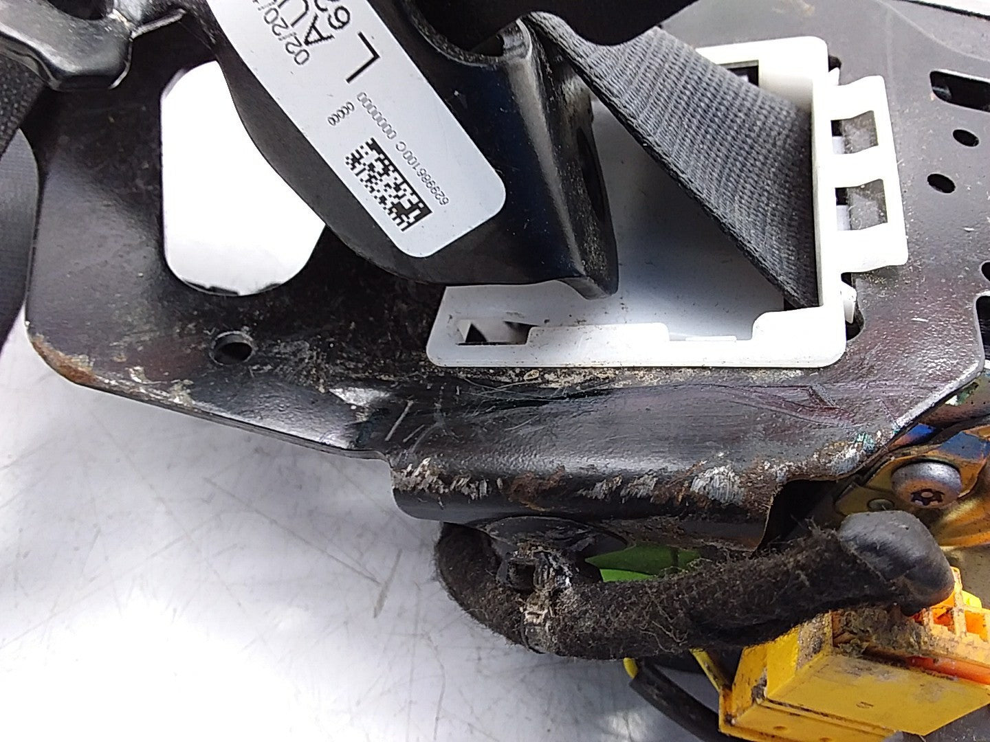 MERCEDES E-CLASS W238 SEAT BELT FRONT LEFT PASSENGER SIDE A2388602800 FMS258 NSF