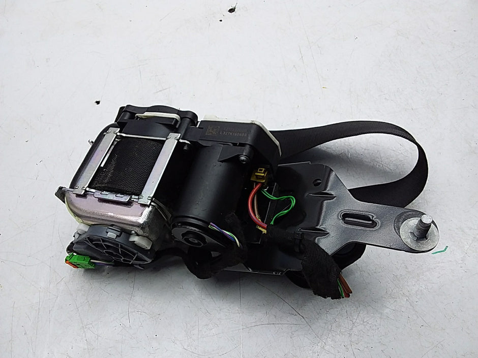 MERCEDES C-CLASS W204 SEAT BELT FRONT LEFT PASSENGER SIDE A2048601585 FMS220 NSF