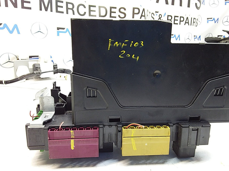 MERCEDES C-CLASS W204  FUSE  BOX RELAY A2049060105 FMF103